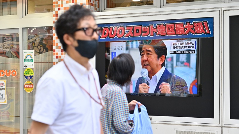 Japonya eski Başbakanı Abe Şinzo’ya silahlı saldırı