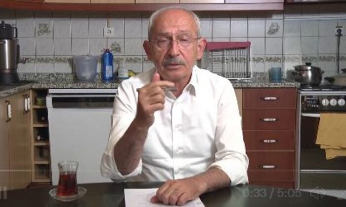 Kılıçdaroğlu: Birkaç ay araç almayı ertelerseniz size 2. el araba parasına sıfır araba aldıracağım!