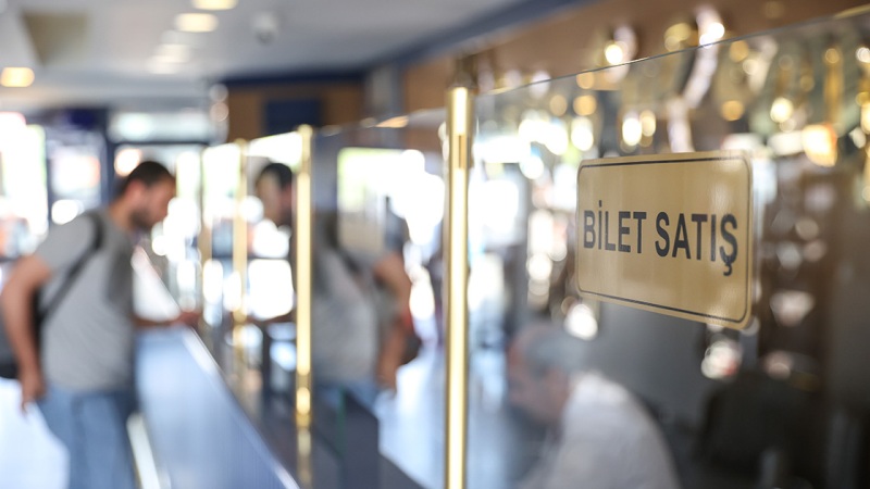Otobüs firmaları yoğunluktan rezervasyon almıyor