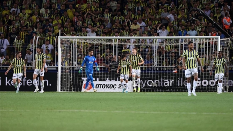 Fenerbahçe sezona puan kaybı ile başladı: 3-3