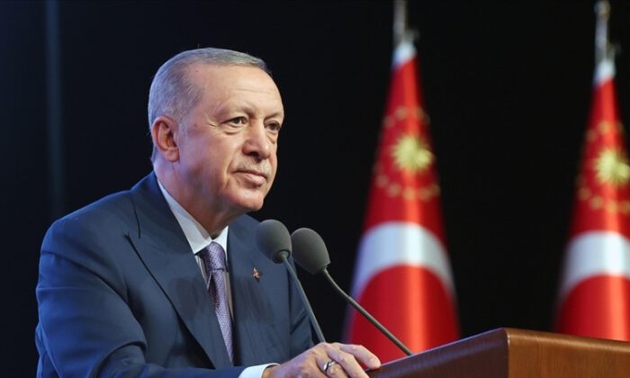 Cumhurbaşkanı Erdoğan, seçim kararnamesini imzaladı