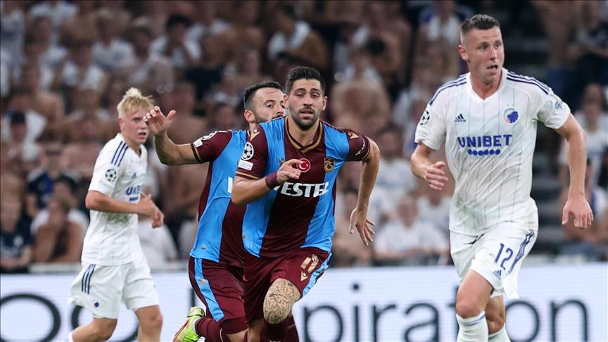Trabzonspor, Şampiyonlar Ligi play-off turu ilk maçında yenildi: 2-1