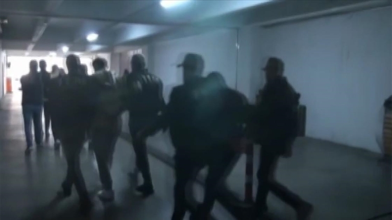 İstanbul merkezli FETÖ/PDY operasyonu: 13 gözaltı