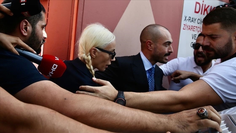Şarkıcı Gülşen’in ‘konutu terk etmeme’ tedbiri kaldırıldı