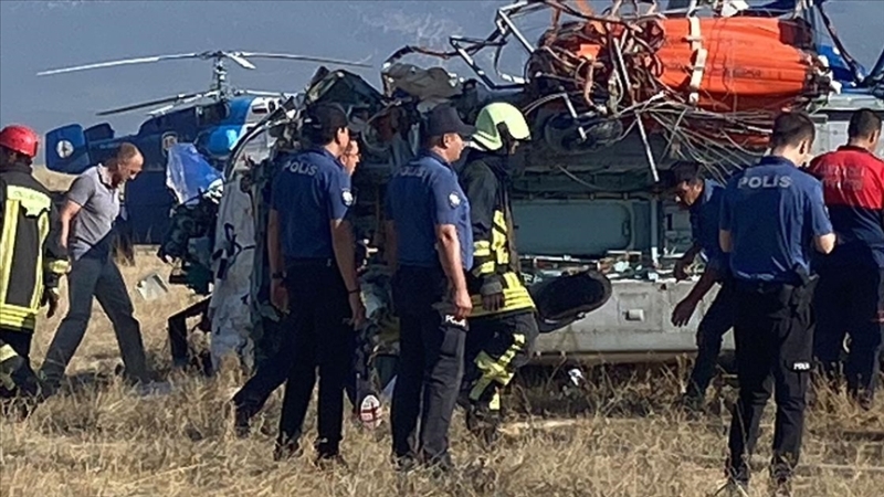 Marmaris’teki yangına giden helikopter düştü