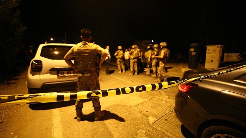 Mersin’deki polisevine saldırıda bir polis şehit oldu