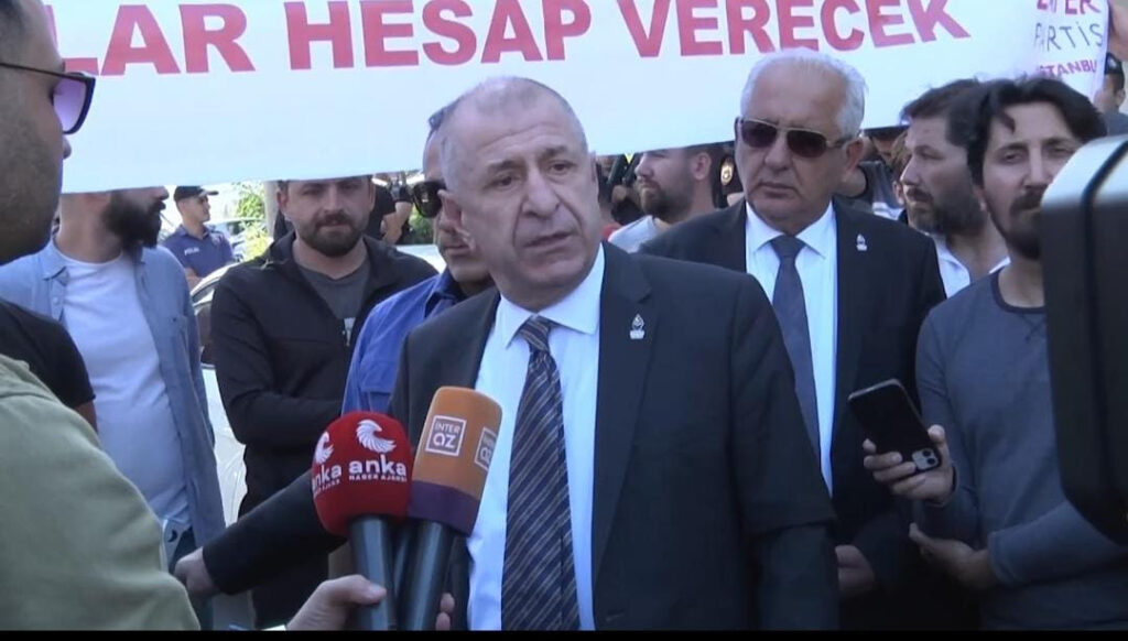 Suriyeli tarafından öldürülen Türk çocuğunu savunmak isteyen Ümit Özdağ’a barikat