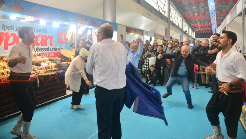 Bursa’da Anadolu renkleri ile kardeşlik buluşması yaşandı