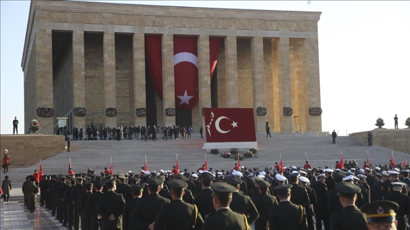 Ulu Önder Atatürk için Anıtkabir’de devlet töreni…