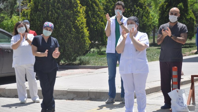 Sağlık emekçileri ayakta: İcap nöbet ücretleri için mücadelemiz sürecek