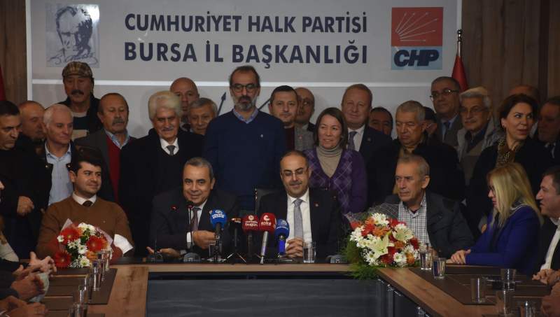 CHP Bursa’da Turgut Özkan, görevi devraldı