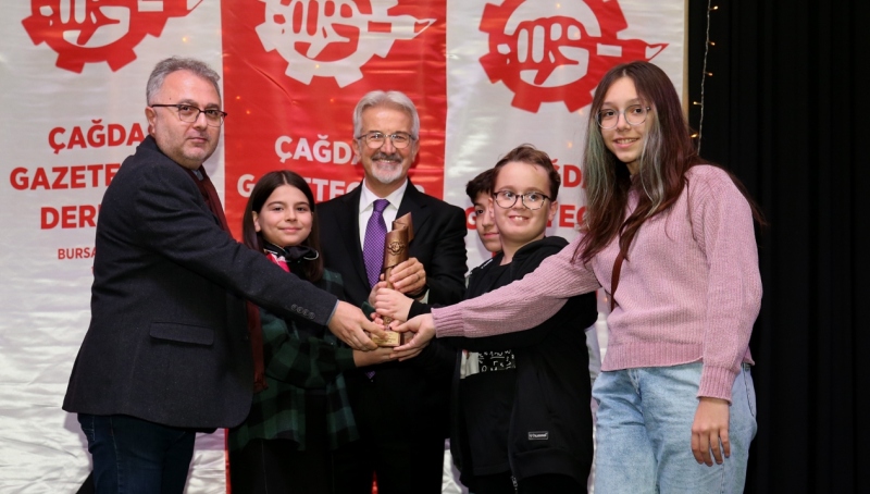 ÇGD Bursa’dan Başkan Erdem’e çevre ödülü