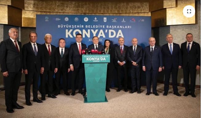 CHP’li 11 başkan, Konya’dan iktidara seslendi