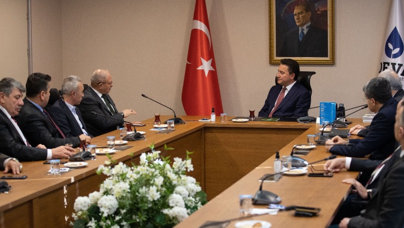 Babacan, aşiret temsilcileriyle bir araya geldi