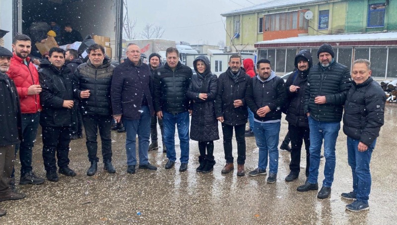 Gelecek Parti Bursa teşkilatlarından deprem bölgesine yardım desteği