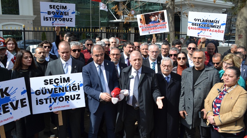 Ümit Özdağ’dan ‘seçim güvenliği için boya’ vurgusu