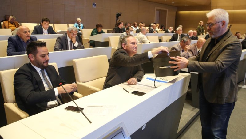 Nilüfer Belediye Meclisi’nin ihtisas komisyonları yenilendi