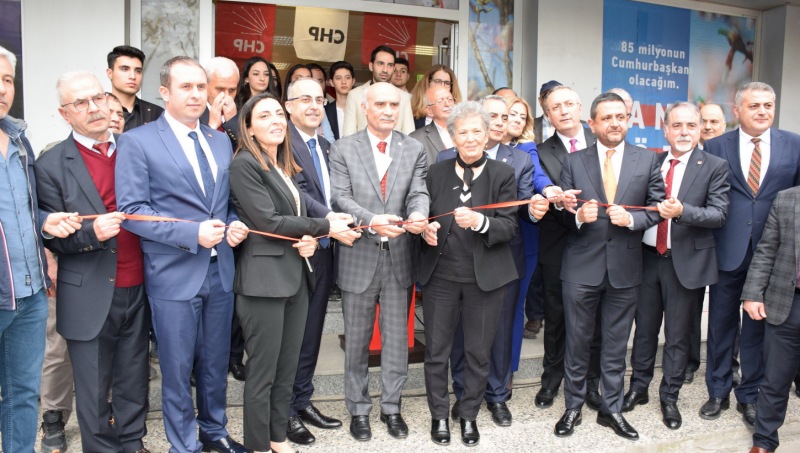 CHP’den Bursa Hürriyet’te coşkulu seçim ofisi açılışı