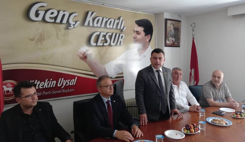 Demokrat Parti Bursa teşkilatları bayramlaştı