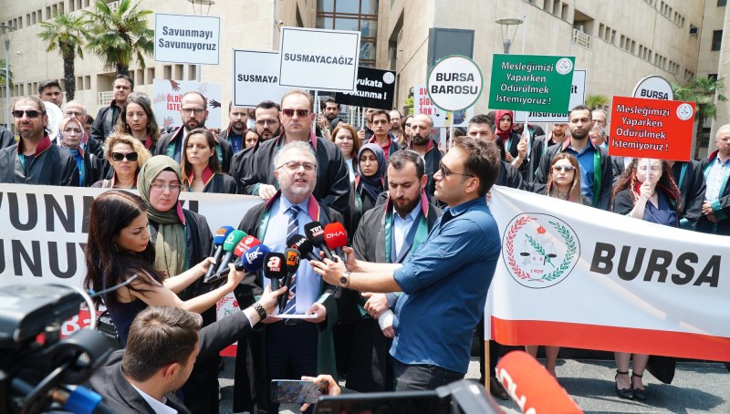 İki avukata yapılan saldırıya Bursa Barosu’ndan tepki