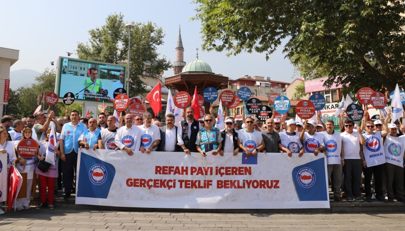 Memur-Sen’den 81 ilde protesto! Bursa İl Temsilcisi Ramazan Acar: Alın terinden tasarruf olmaz