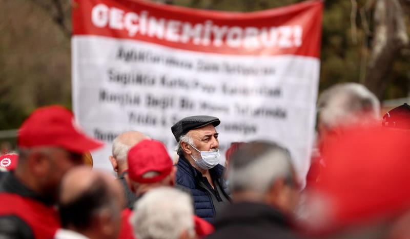 Emekliler meydanlara iniyor!