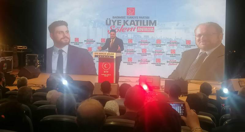 Baş: Dindarların ahlakı bozuldu, diğerleri dinden soğudu!