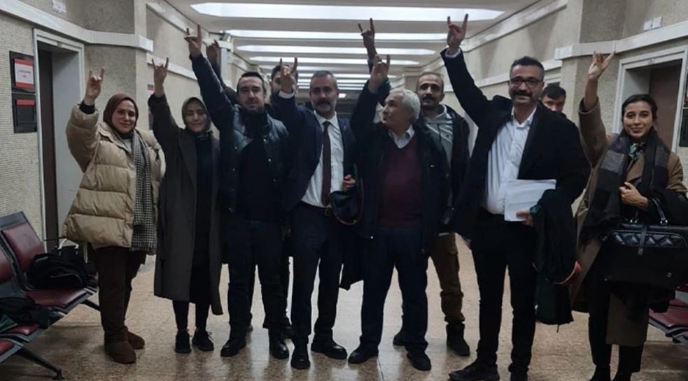 Zafer Partili başkanlar serbest kaldı