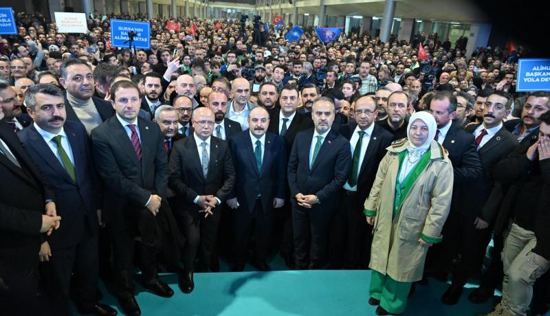 Alinur Aktaş’a Bursa’da coşkulu karşılama