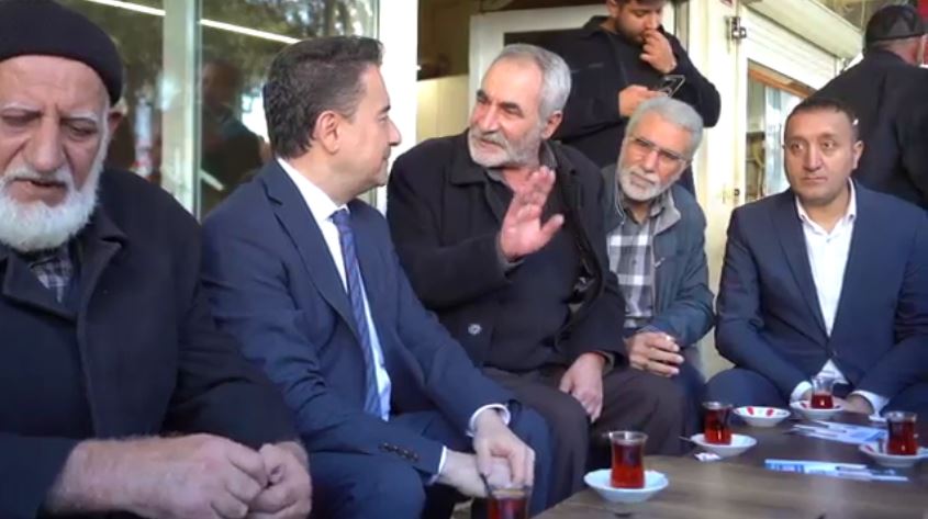Babacan, İstanbul’da halkla buluştu: Yeni bir yol açtık!
