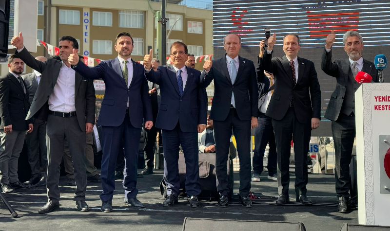 YRP lideri Fatih Erbakan’a Bursa’da büyük ilgi