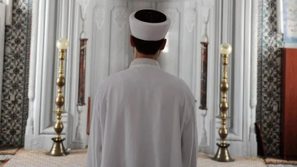 Diyanet’ten imamlara sosyal medya talimatı