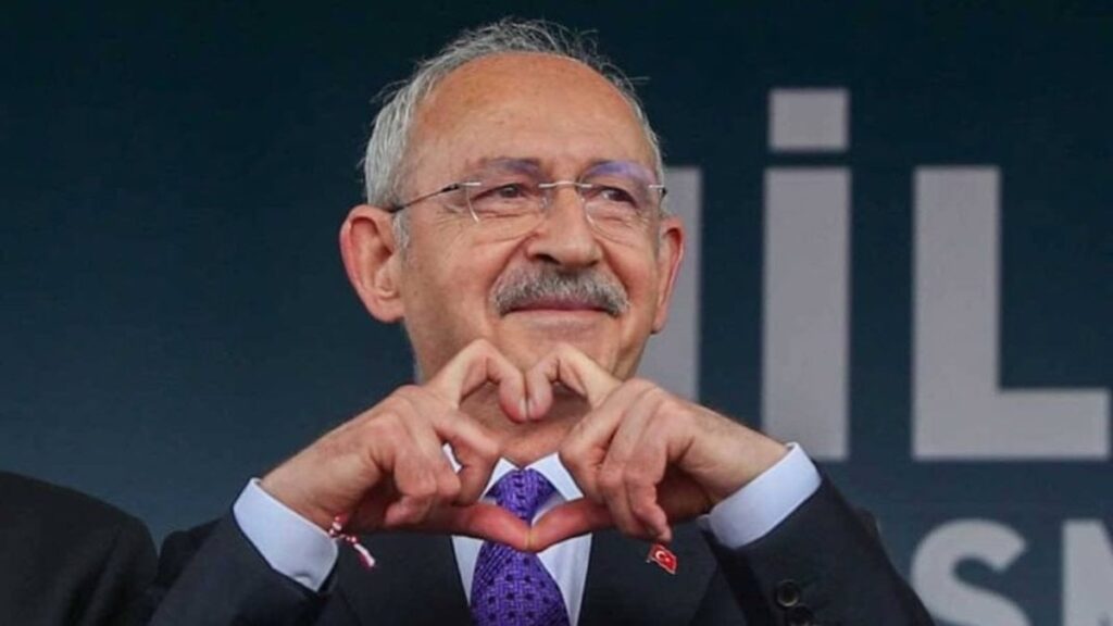 CHP’de Kemal Kılıçdaroğlu’nun siyasete geri dönmesi için toplantı yapıldı