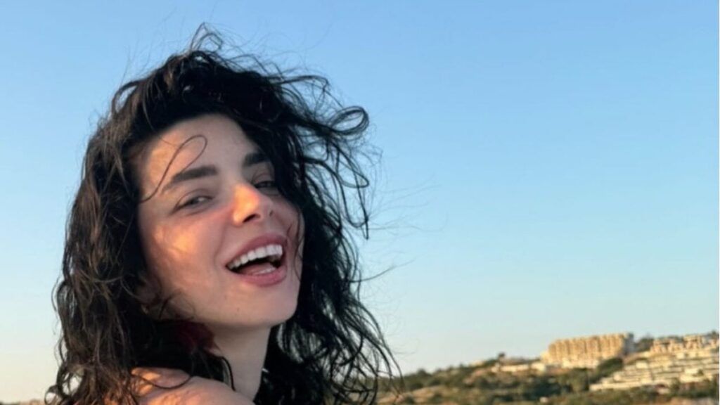 Merve Boluğur, Photoshop’u abarttı!