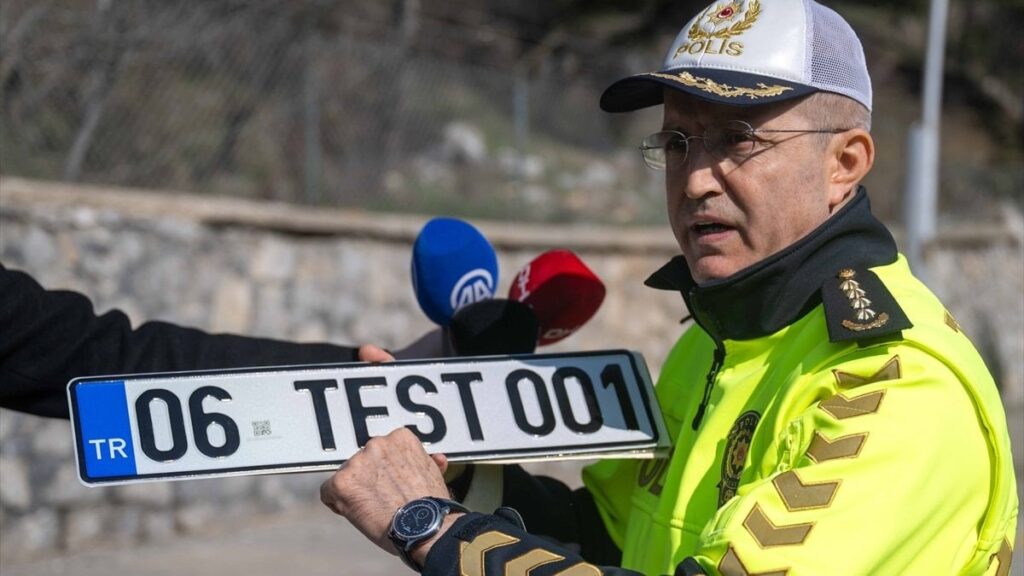 EGM yetkililerinden ‘APP plaka’ uyarısı