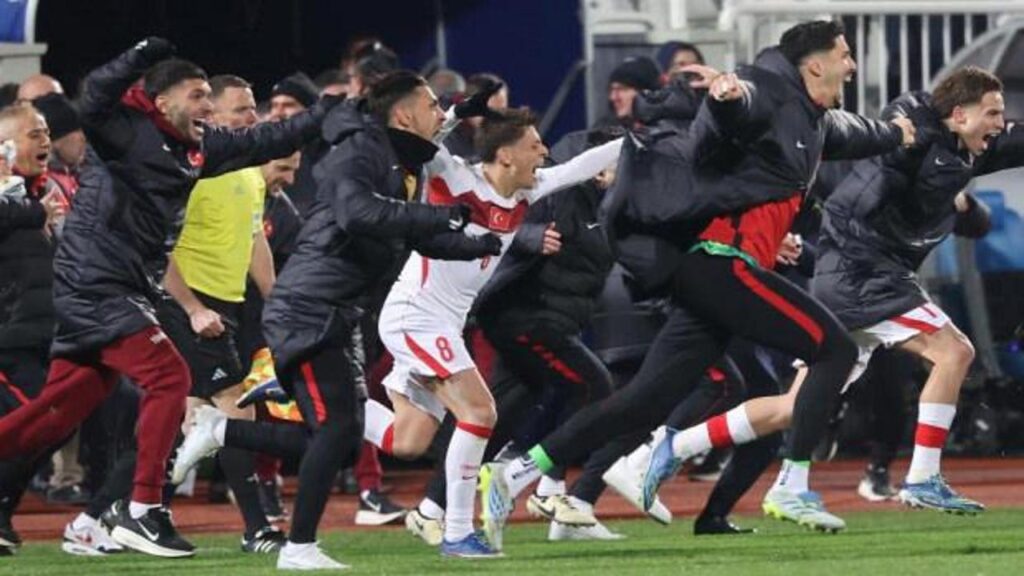 A Milli Takım’dan üst üste paylaşımlar! ‘Yer gök inlesin’