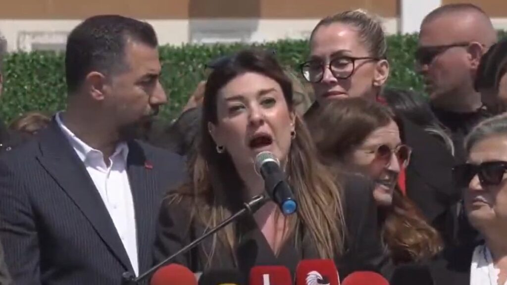 İbb davasında tahliyeler ve tepkiler