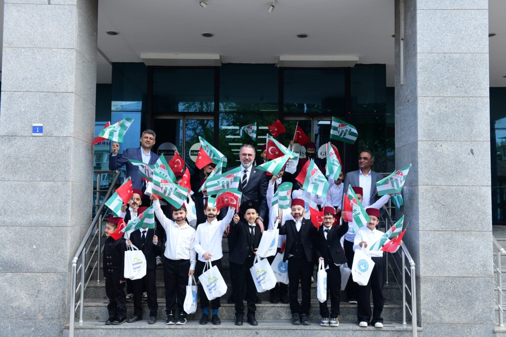 Kestel Belediyesi Meclis Salonu’nda Miniklerden Tarihi Canlandırma