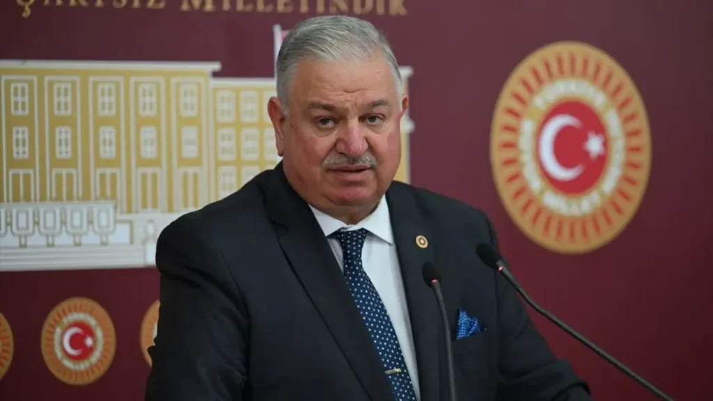 “Türkiye’ye Yön Vermeye Kalkışmak Tam Bir Hadsizliktir”