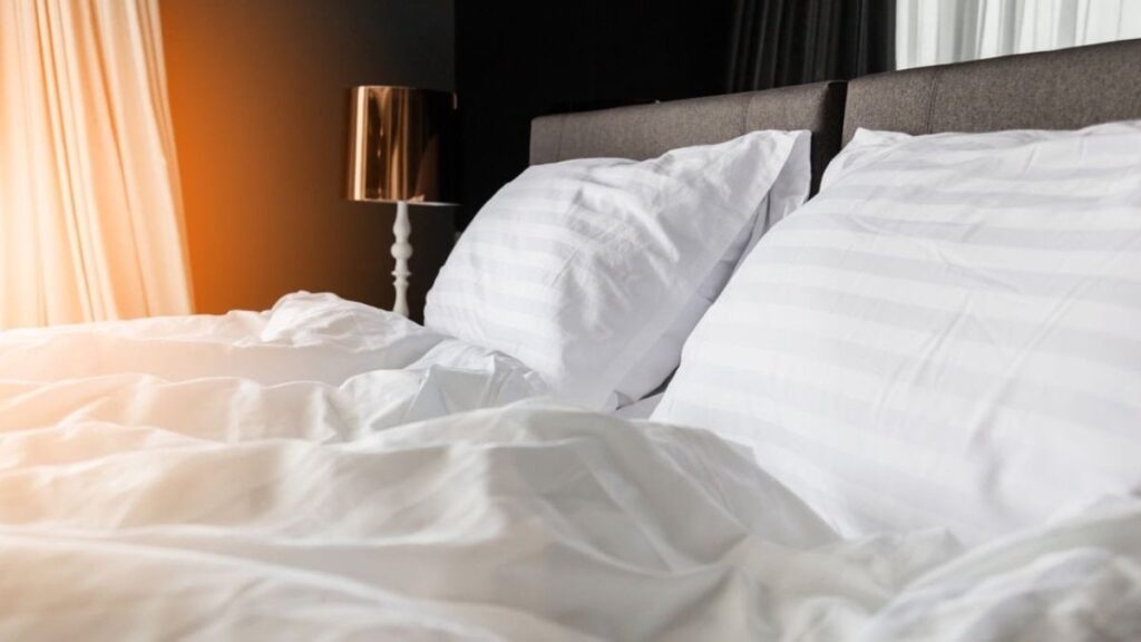 Yatakta sağ-sol fark ediyormuş!