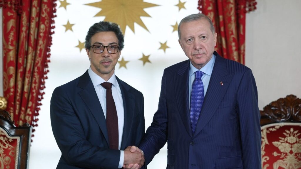 Erdoğan ile Al Nahyan Dolmabahçe’de Görüştü