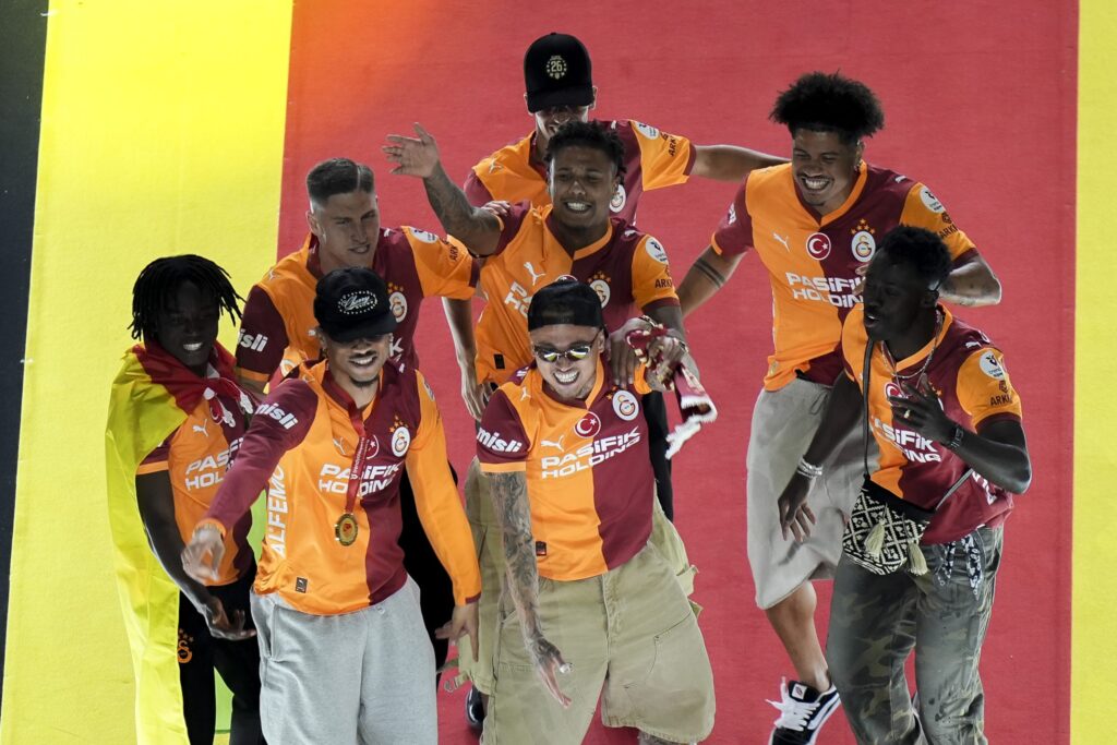 Galatasaray’da 3 İsmin Ayrılığı Kesinleşti