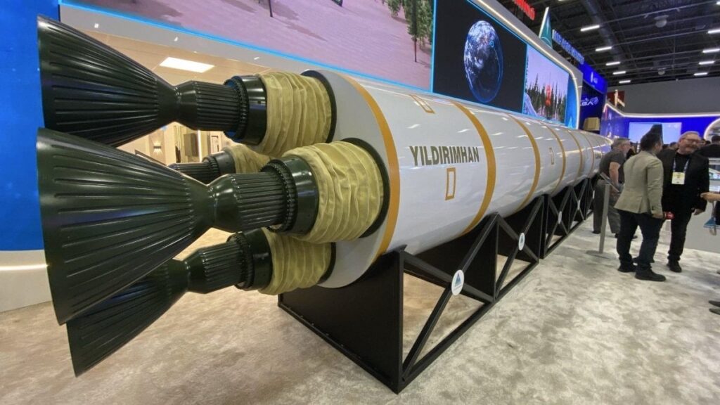Türkiye’nin Kıtalararası Hipersonik Füzesi: YILDIRIMHAN Tanıtıldı