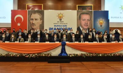 AK Parti Bursa’da yeni yönetimini tanıttı