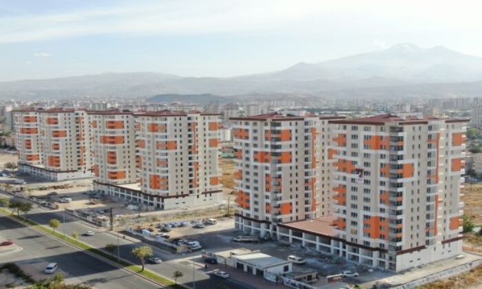 Kayseri’de 336 ailenin ev heyecanı