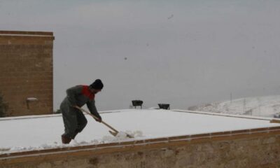 Mardin’e beklenen kar yağışı geldi
